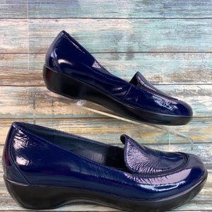 Dansko Debra Womens Size EU 37 Shoes Blue Patent Leather Slip On Loafers Flats